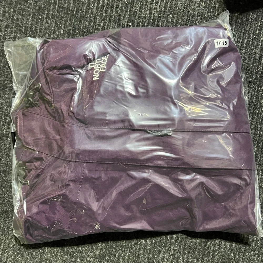 The North Face missing inner